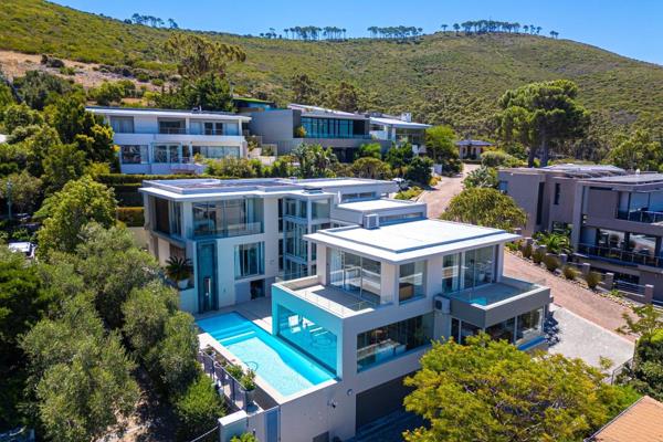 Beachfront Apartment in Summerstrand